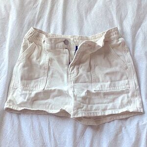 Girls Old Navy cream colored stretchy shorts, size L (10-12)